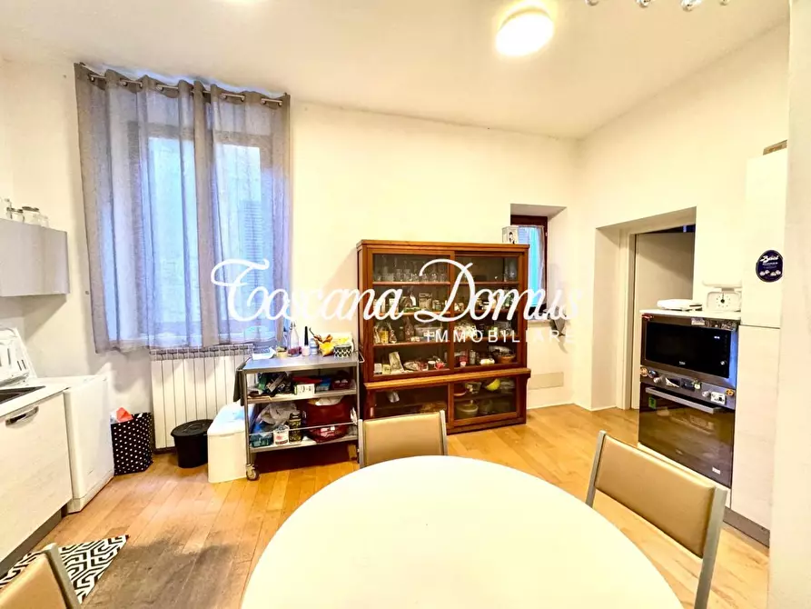 Immagine 9 di Appartamento in vendita  a Siena