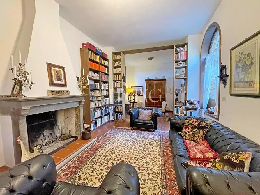 Immagine 17 di Rustico / casale in vendita  a Lucca