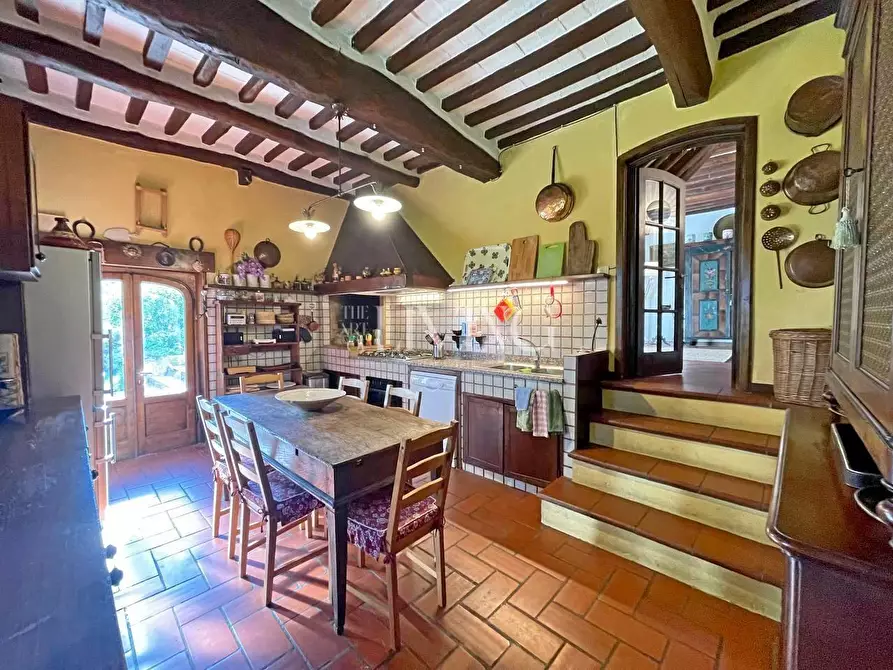 Immagine 20 di Rustico / casale in vendita  a Lucca
