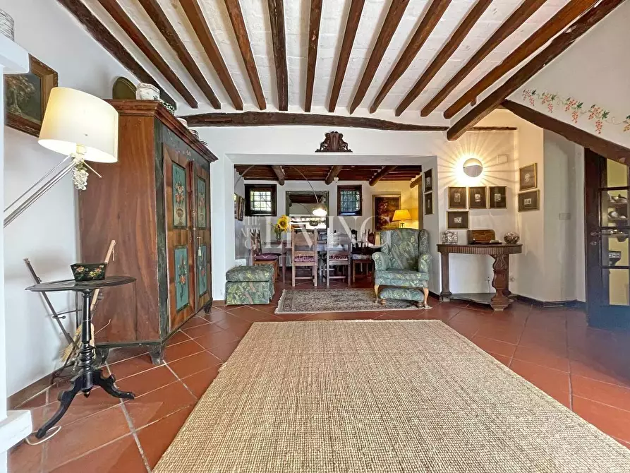 Immagine 23 di Rustico / casale in vendita  a Lucca