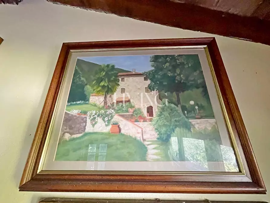 Immagine 35 di Rustico / casale in vendita  a Lucca