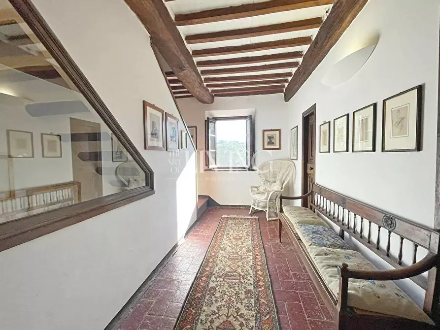 Immagine 30 di Rustico / casale in vendita  a Lucca