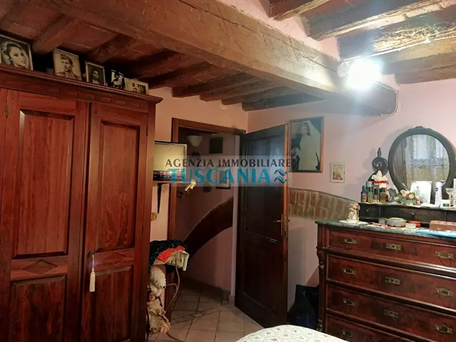 Immagine 14 di Appartamento in vendita  a Peccioli