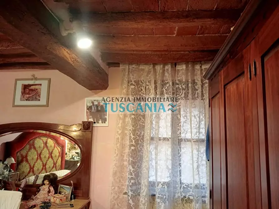 Immagine 12 di Appartamento in vendita  a Peccioli