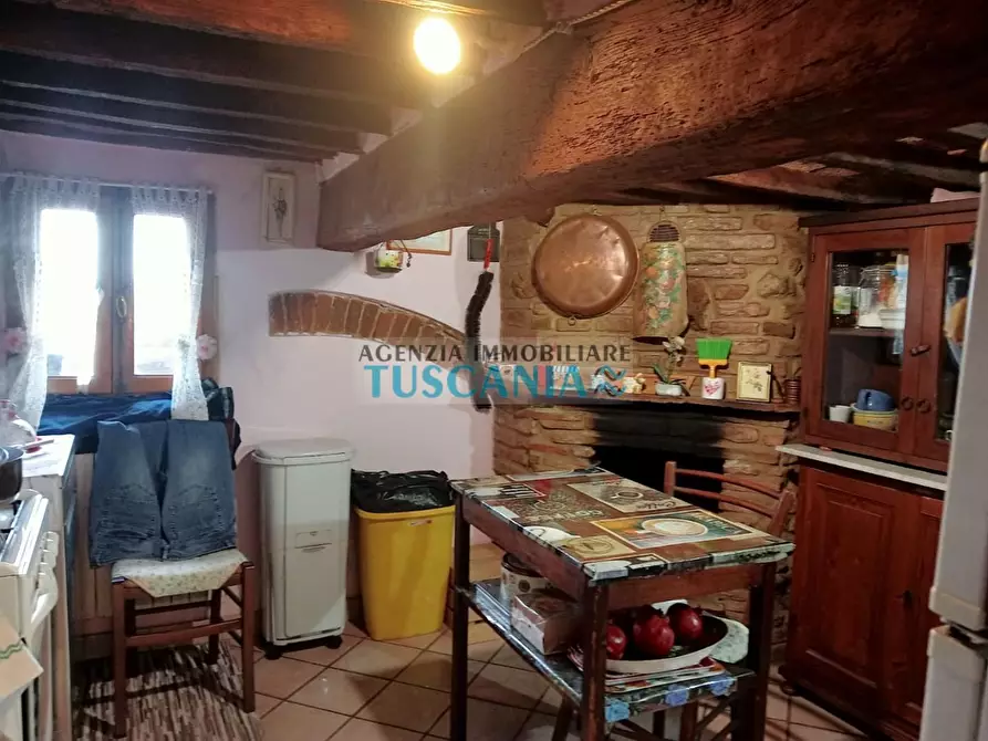 Immagine 8 di Appartamento in vendita  a Peccioli