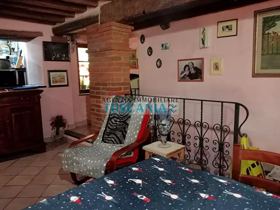 Immagine 2 di Appartamento in vendita  a Peccioli