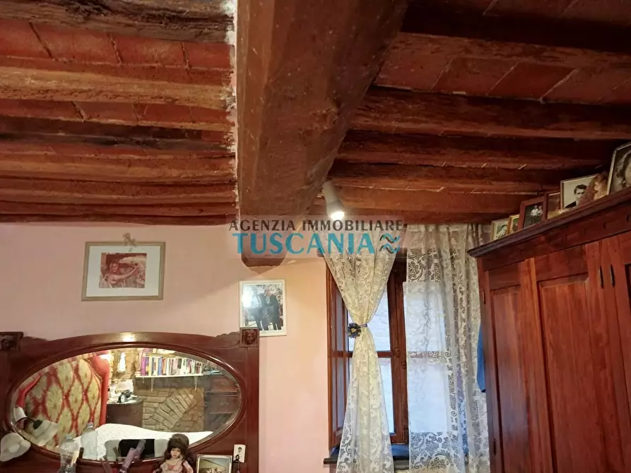 Immagine 11 di Appartamento in vendita  a Peccioli