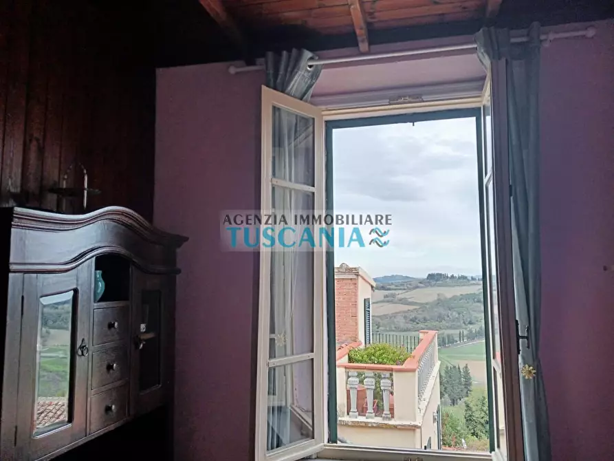 Immagine 10 di Appartamento in vendita  a Peccioli