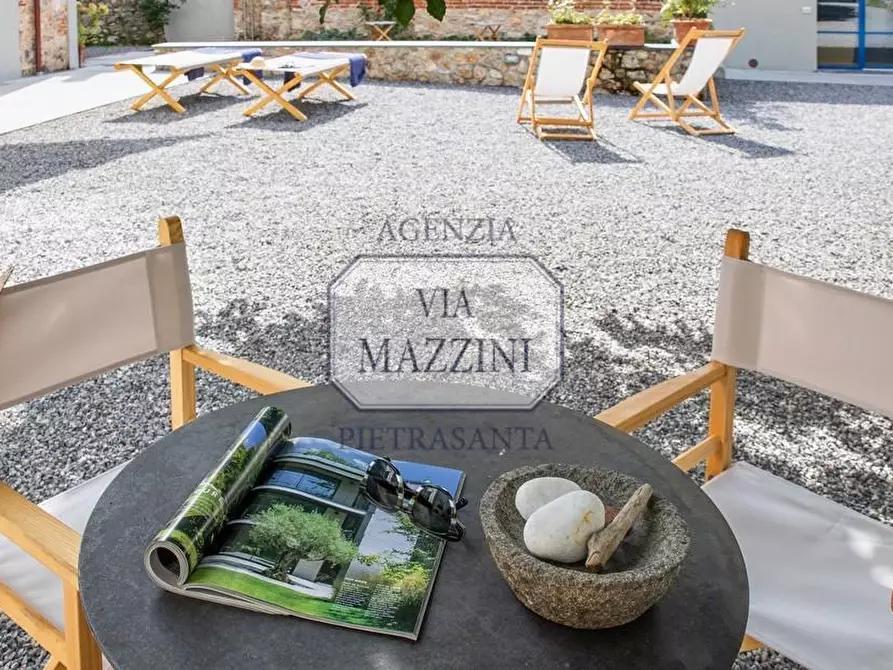 Immagine 6 di Loft/Open space in vendita  a Pietrasanta