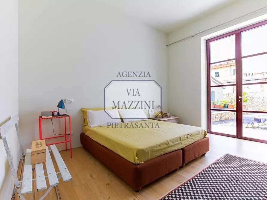 Immagine 20 di Loft/Open space in vendita  a Pietrasanta