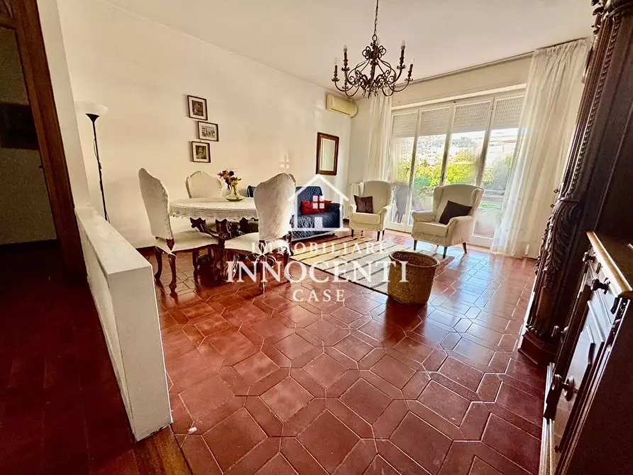 Immagine 9 di Appartamento in vendita  a Massa