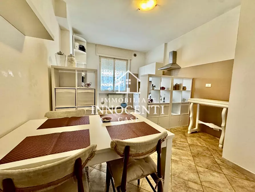 Immagine 1 di Appartamento in vendita  a Massa