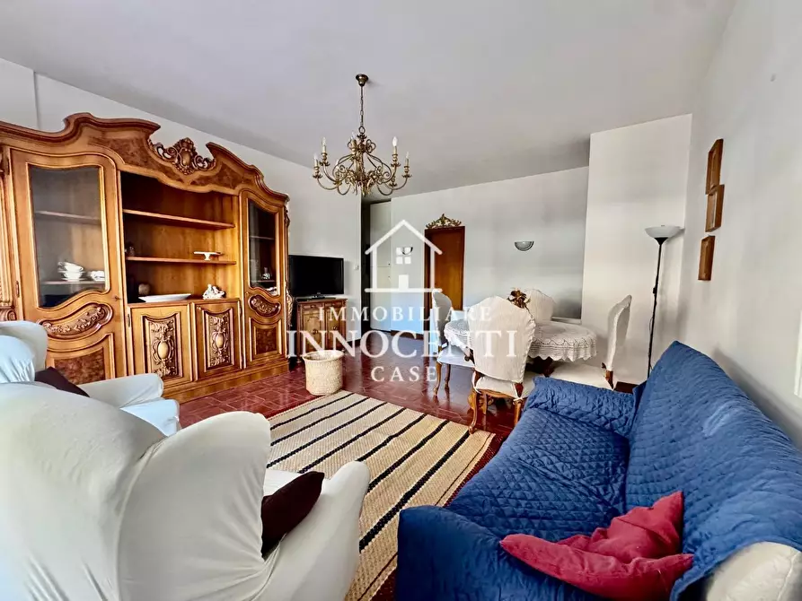 Immagine 12 di Appartamento in vendita  a Massa