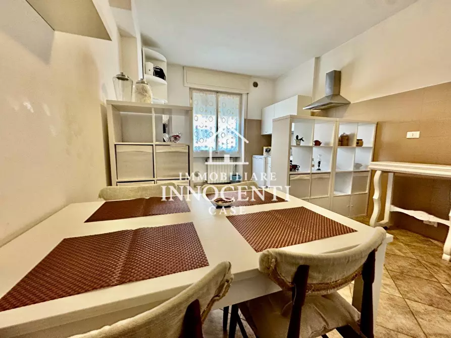 Immagine 8 di Appartamento in vendita  a Massa