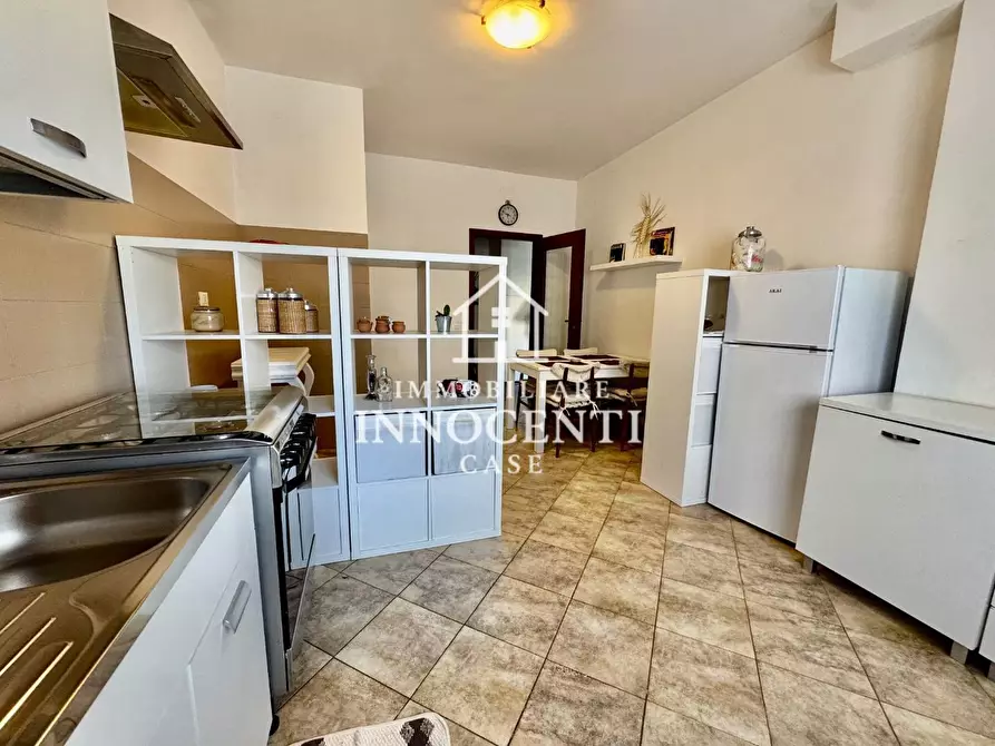 Immagine 6 di Appartamento in vendita  a Massa