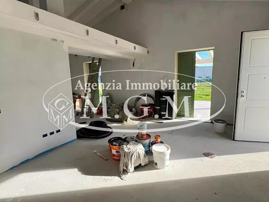 Immagine 16 di Villa in vendita  a Calcinaia