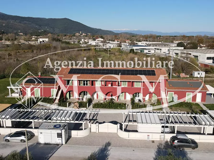 Immagine 24 di Villa in vendita  a Calcinaia