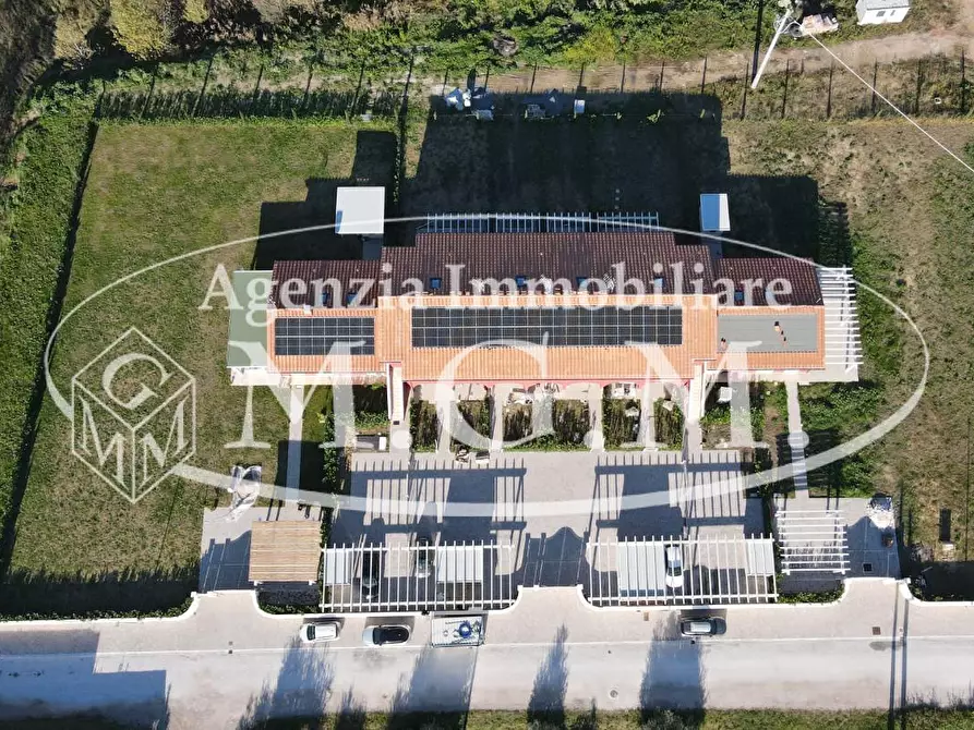 Immagine 26 di Villa in vendita  a Calcinaia