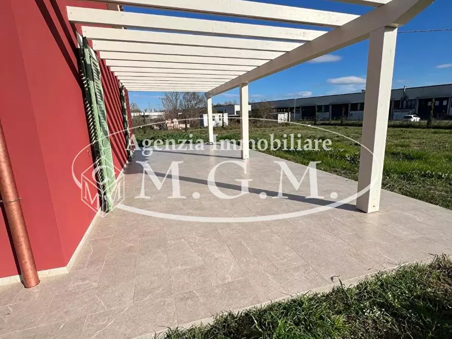 Immagine 10 di Villa in vendita  a Calcinaia