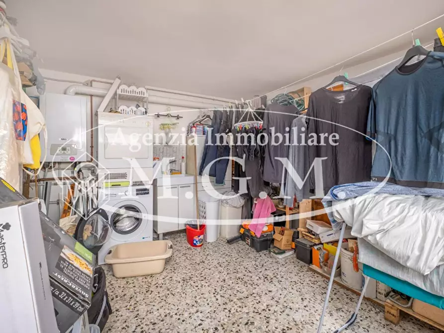 Immagine 54 di Villa in vendita  a Bientina