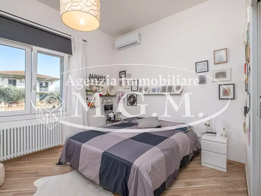 Immagine 28 di Villa in vendita  a Bientina