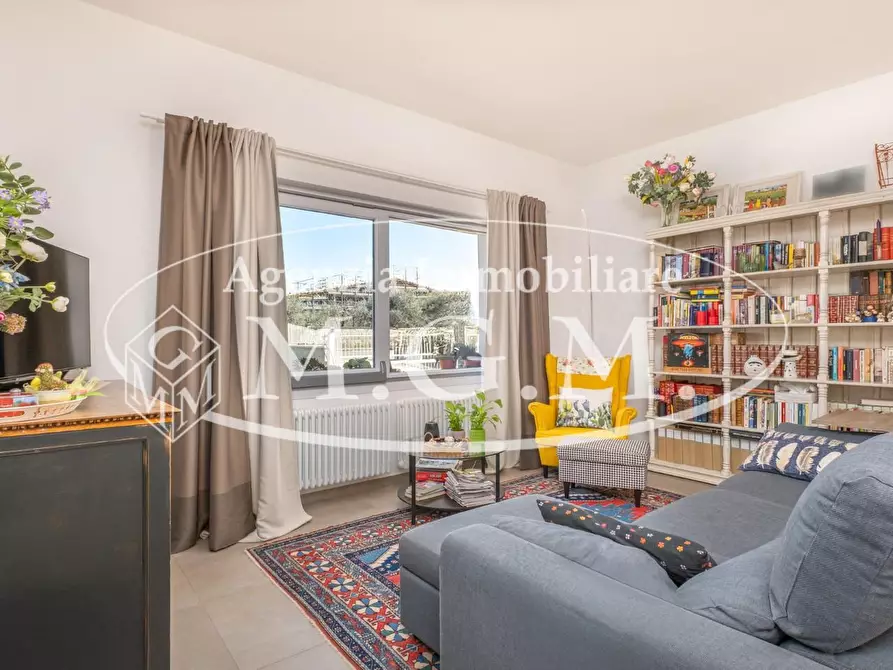 Immagine 11 di Villa in vendita  a Bientina