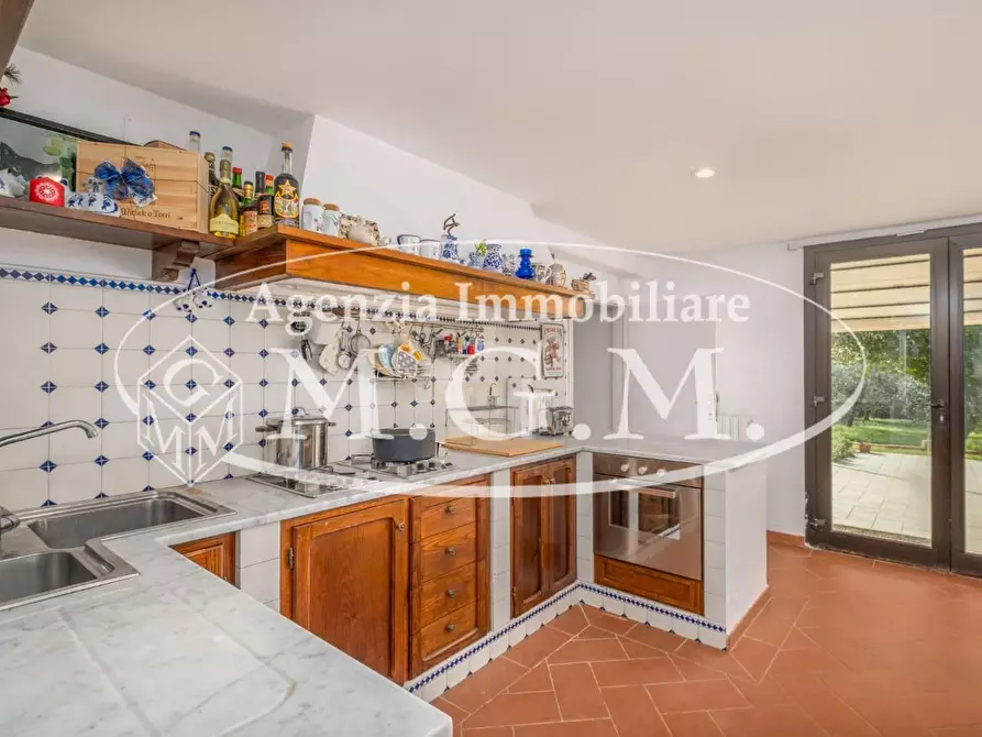 Immagine 39 di Villa in vendita  a Bientina