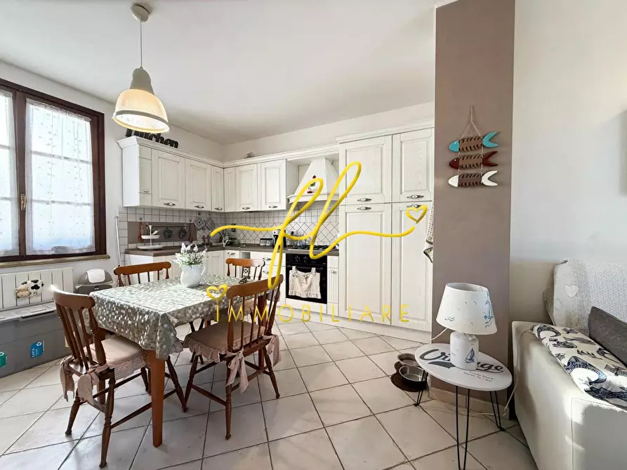 Immagine 6 di Appartamento in vendita  a Cecina