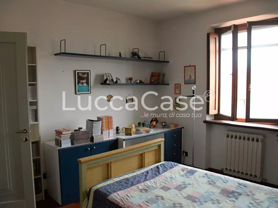 Immagine 16 di Villa in vendita  a Capannori