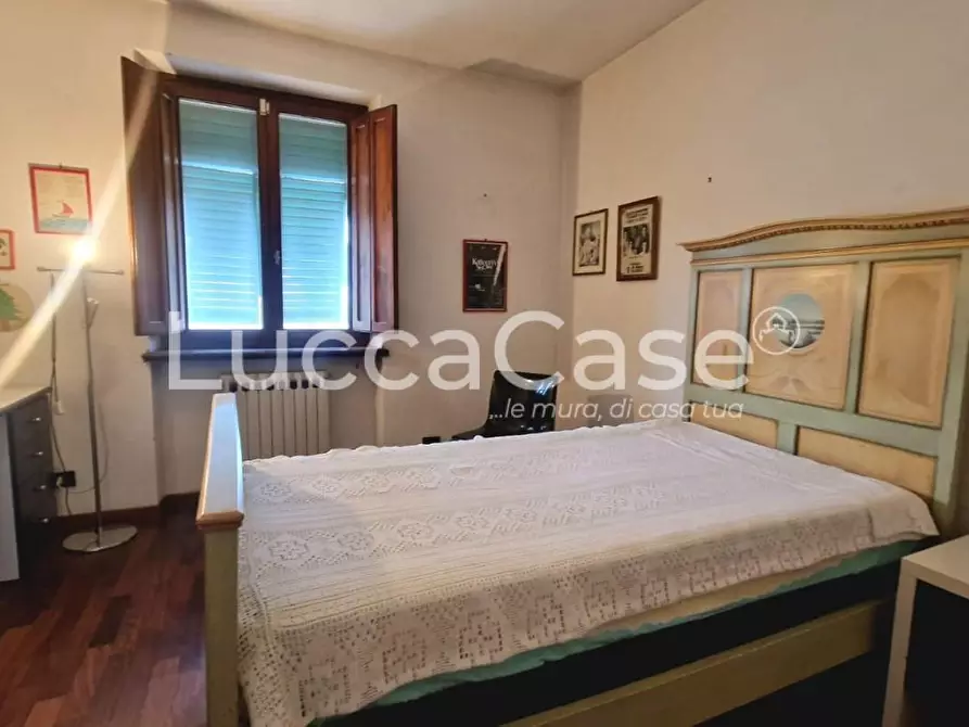Immagine 35 di Villa in vendita  a Capannori