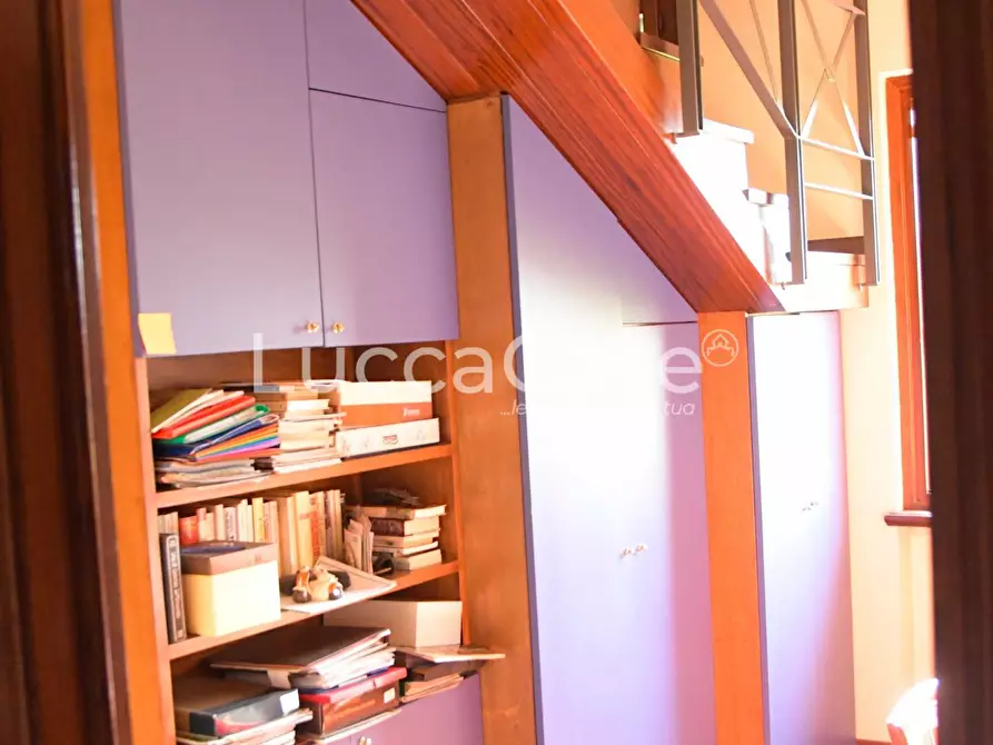 Immagine 7 di Villa in vendita  a Capannori