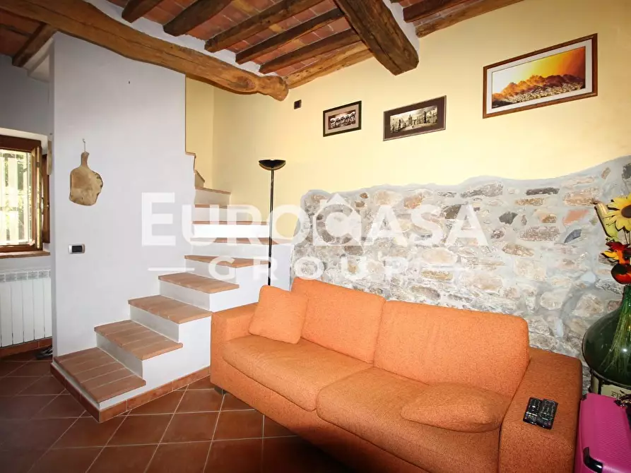 Immagine 26 di Villa in vendita  a Capannori