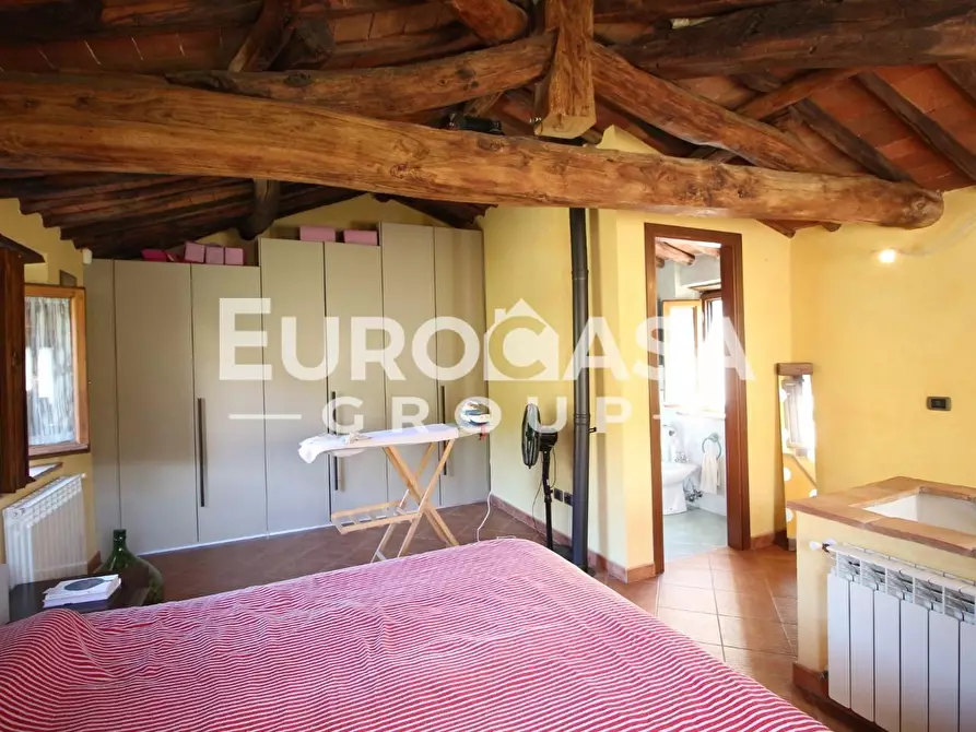 Immagine 20 di Villa in vendita  a Capannori