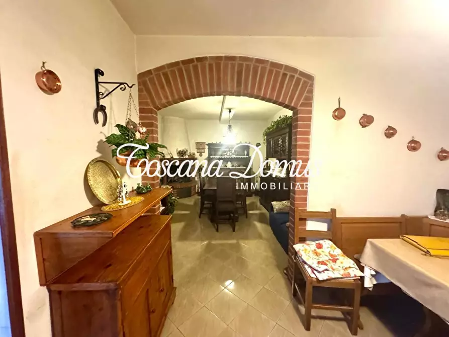 Immagine 3 di Appartamento in vendita  a Siena