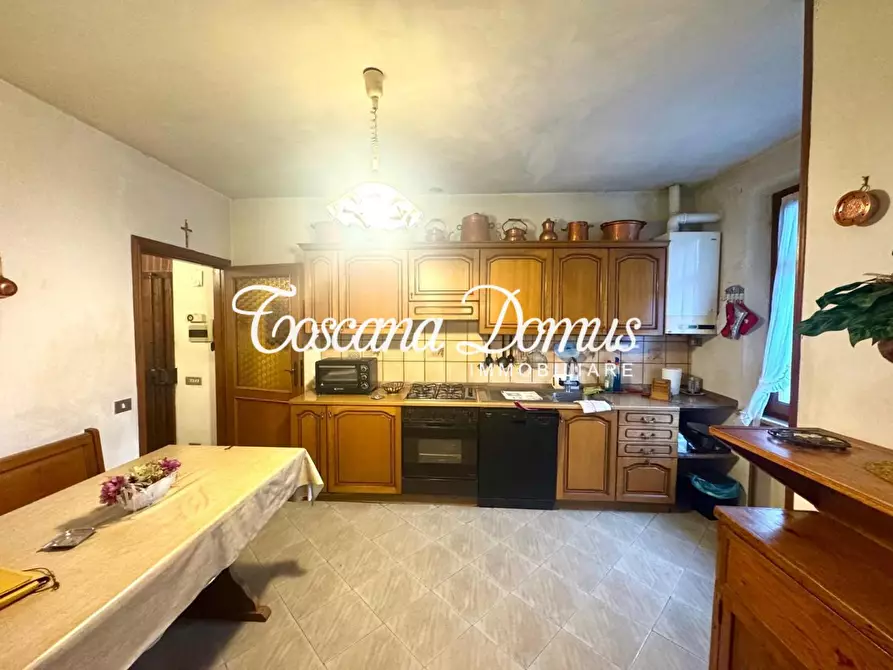 Immagine 2 di Appartamento in vendita  a Siena