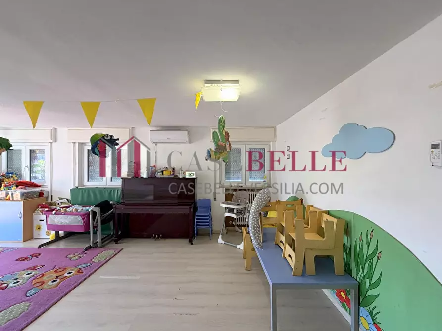 Immagine 39 di Casa indipendente in vendita  a Viareggio