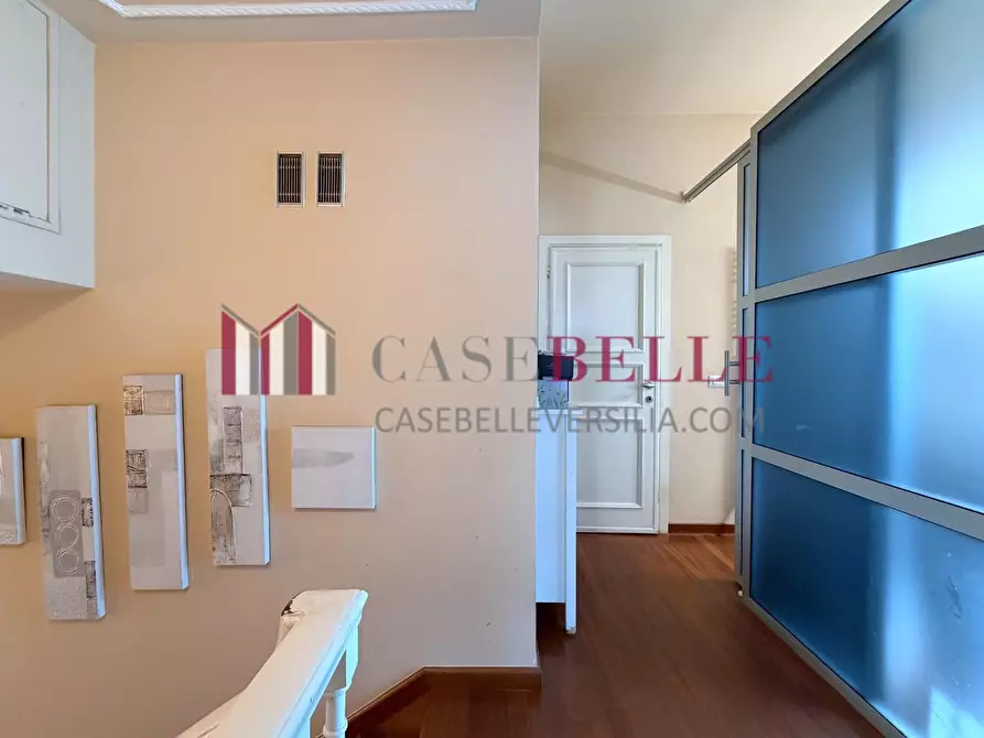 Immagine 25 di Casa indipendente in vendita  a Viareggio