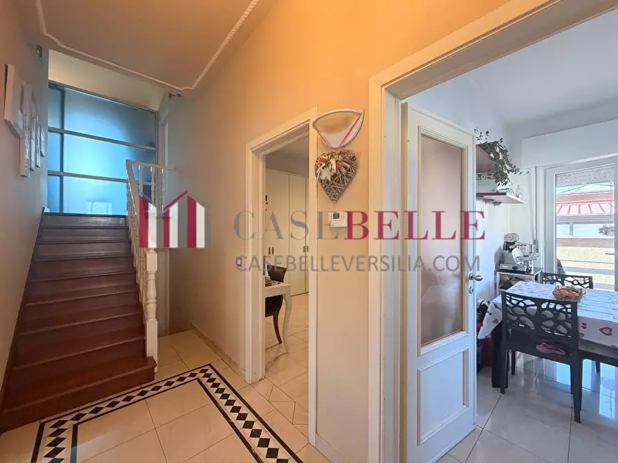 Immagine 4 di Casa indipendente in vendita  a Viareggio