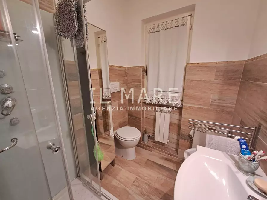 Immagine 17 di Villetta a schiera in vendita  a Massa