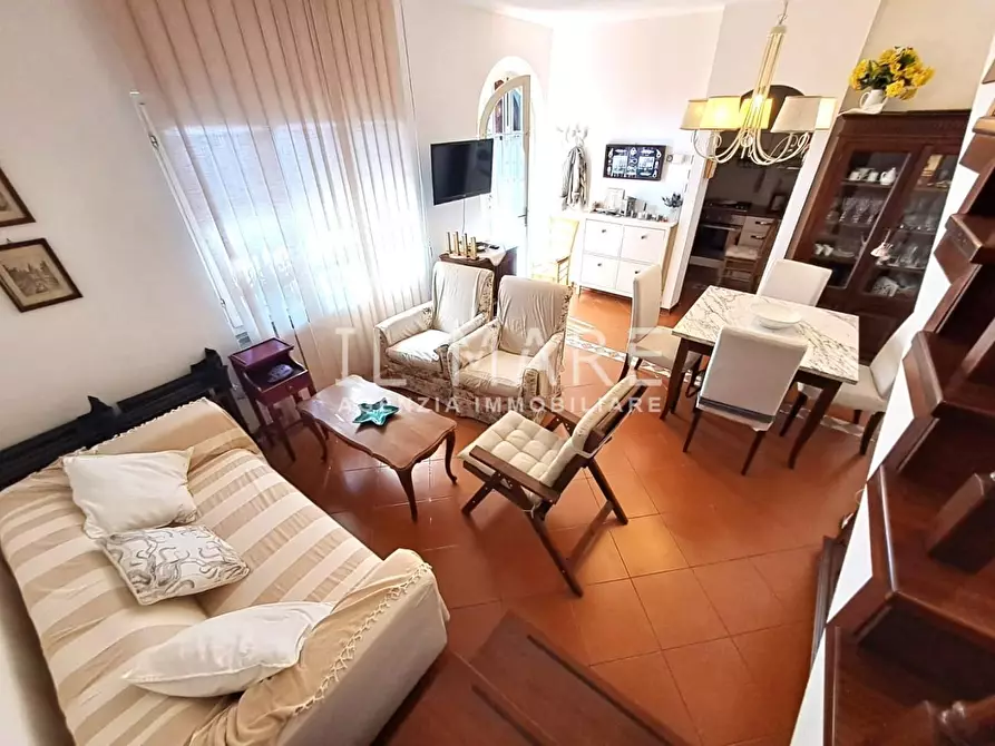 Immagine 7 di Villetta a schiera in vendita  a Massa