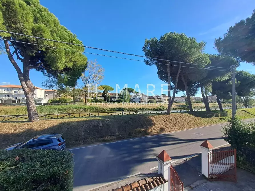 Immagine 23 di Villetta a schiera in vendita  a Massa