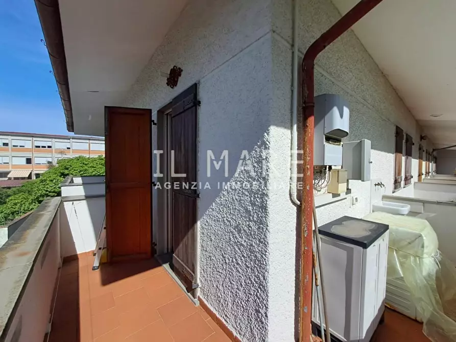 Immagine 22 di Villetta a schiera in vendita  a Massa