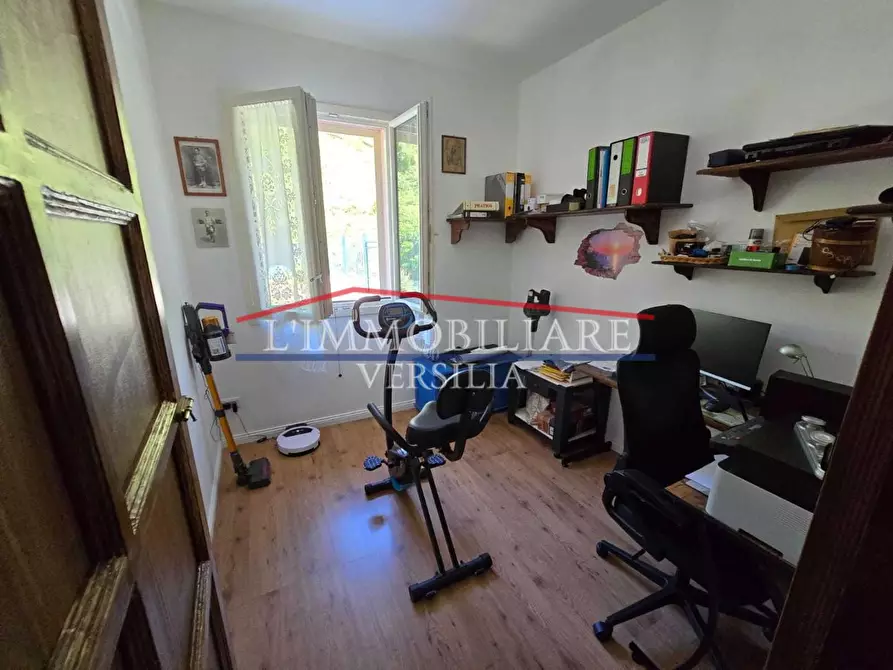 Immagine 14 di Casa indipendente in vendita  a Massa