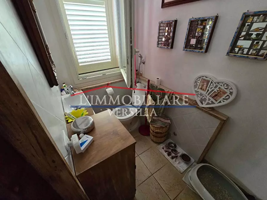 Immagine 28 di Casa indipendente in vendita  a Massa