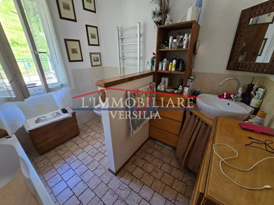 Immagine 22 di Casa indipendente in vendita  a Massa