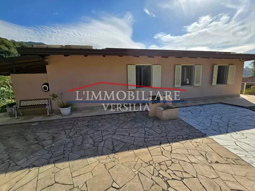 Immagine 58 di Casa indipendente in vendita  a Massa