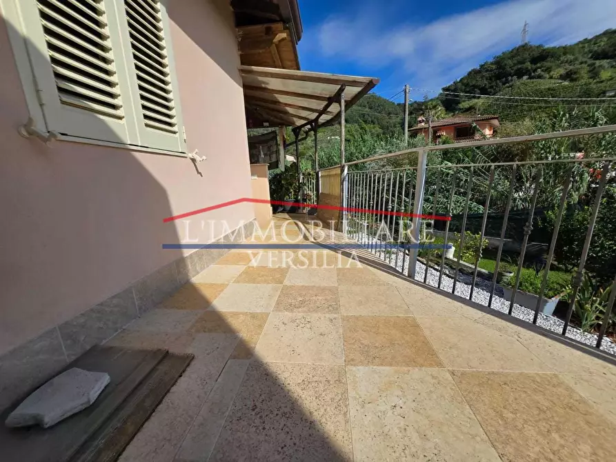Immagine 57 di Casa indipendente in vendita  a Massa