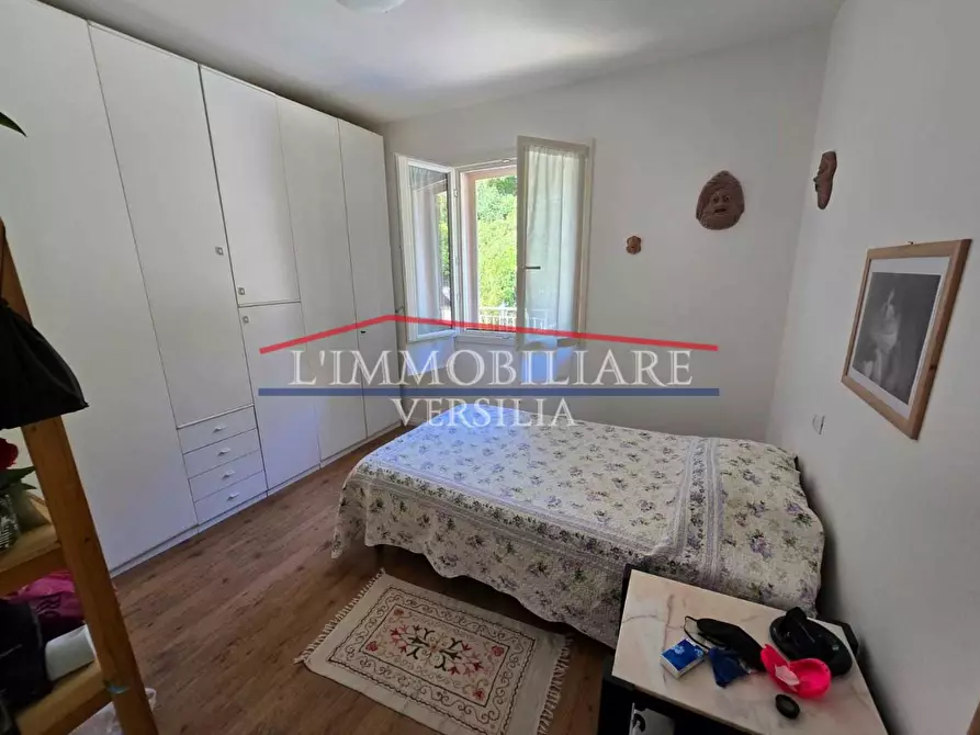 Immagine 17 di Casa indipendente in vendita  a Massa