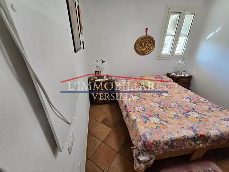 Immagine 38 di Casa indipendente in vendita  a Massa