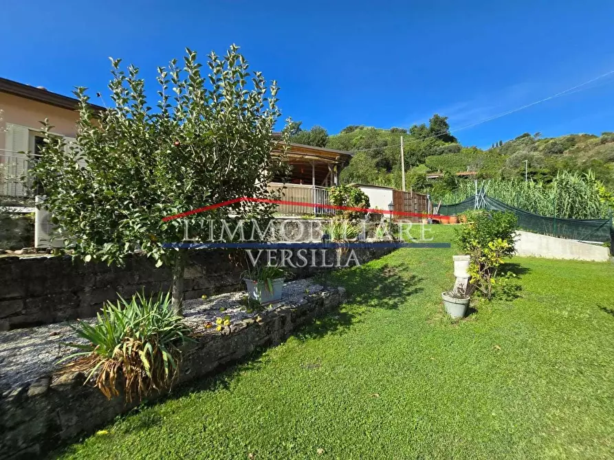 Immagine 52 di Casa indipendente in vendita  a Massa